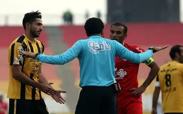 گزارشی از داوران هفته اول مسابقات لیگ برتر 