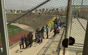 ابتکار بسیار جالب هواداران پارس جنوبی برای تضعیف روحیه استقلال + عکس