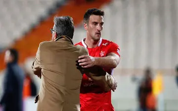 تصمیم عجیب و شوکه کننده باشگاه پرسپولیس در قبال بازیکنان خارجی خود