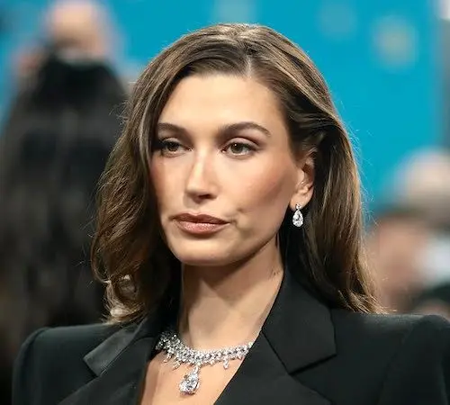 رازهای پوست درخشان هیلی بیبر