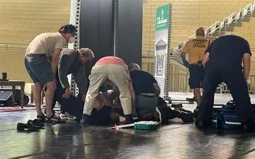  به سلمان رشدی در آمریکا حمله شد