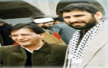  عزیزی؛ شاعری که صدای آفتاب را می‌شنید و با مهتاب نفس می‌کشید