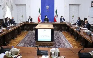 تیم اقتصادی دولت مکلف به اقدامات فوری در کنترل بازار ارز و نرخ تورم شد