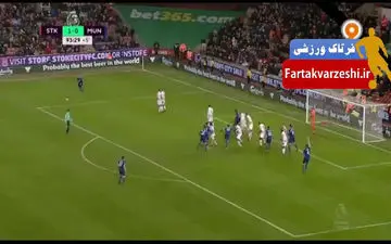 رکورد شکنی رونی در مقابل چشمان بابی چارلتون+فیلم 