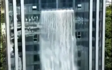 مرتفع‌ترین آبشار مصنوعی جهان + فیلم 