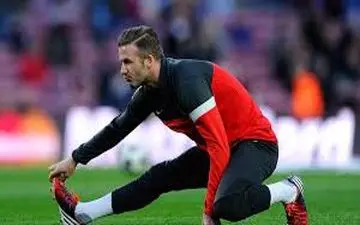 تیپ و ظاهر عجیب و غریب فوتبالیست معروف و خوش تیپ