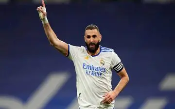 بنزما: بازی کردن در کنارمودریچ باعث افتخار من است