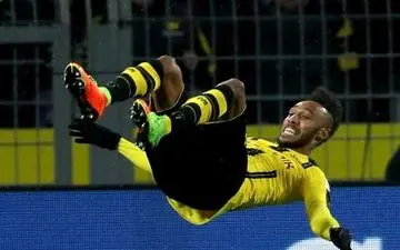 بوندسلیگا/ پیروزی دورتموند لایپزیگ را از بایرن دورتر کرد