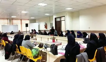 مربیان مسوول فرهنگی کانون استان کرمانشاه نجوم را رصد می‌کنند