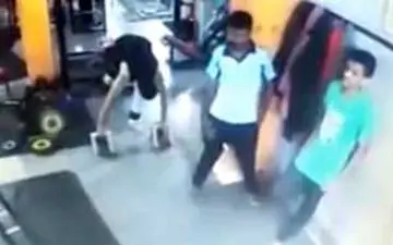 لحظه حمله قلبی نوجوان ۱۷ ساله حین ورزش کردن + فیلم