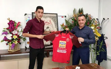 اولین حضور رسمی پدیده جدید در میدان با پیراهن پرسپولیس