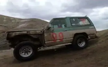 مهارت عجیب پسر 9 ساله ایرانی در رانندگی آفرود