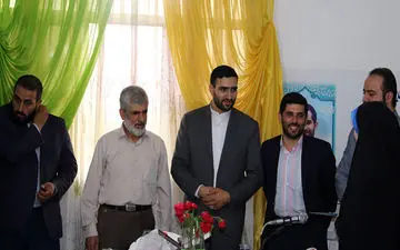 ماجرای درخواست وام پدر «احمدی روشن» از رهبر انقلاب