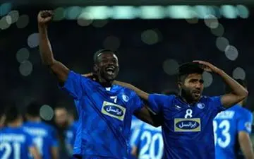 مهاجم خارجی استقلال بارسلونا را ترک کرد