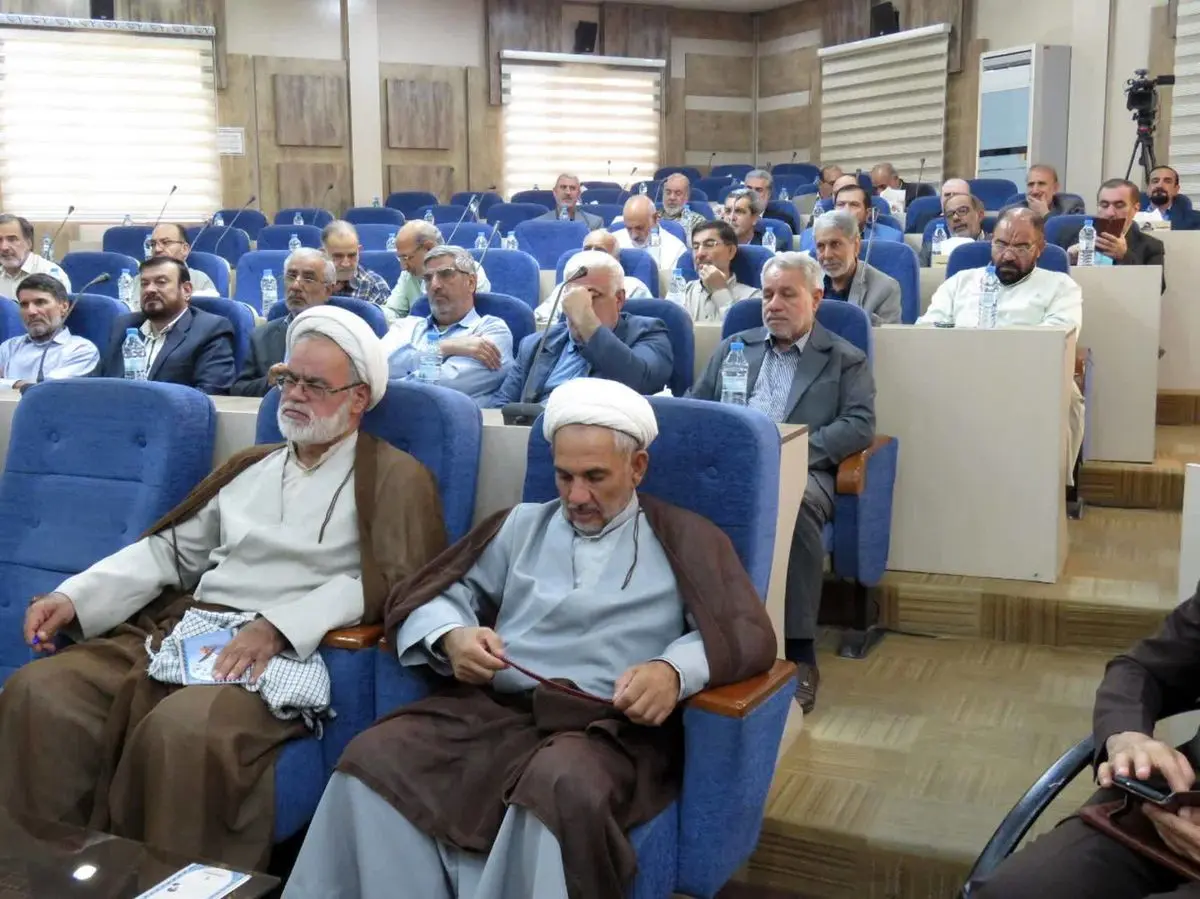 همایش هادیان سیاسی پیشکسوت استانهای غربی کشور در کرمانشاه برگزار شد