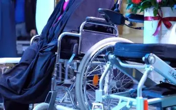 فلج شدن دختر جوان به دست نامزدش!

