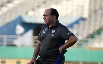 
عالمی:  در مورد بازی‌های گذشته نباید صحبت کرد/ نساجی بازیکنان و کادرفنی باکیفیتی دارد
