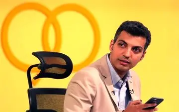 همسر عادل فردوسی پور را تا کنون دیده اید ؟ / آیا بازیگر سرشناس همسر عادل فردوسی پور است ؟ + عکس و جزئیات