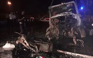 3 کشته و یک مصدوم در اثر لغزندگی جاده تفت-ابرکوه 