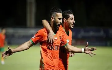 شهباززاده در اهواز؛ مهاجم باتجربه به جمع استقلالی‌ها اضافه شد