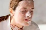 باورهای غلط درباره شستن صورت: چندبار در روز باید صورت را شست؟