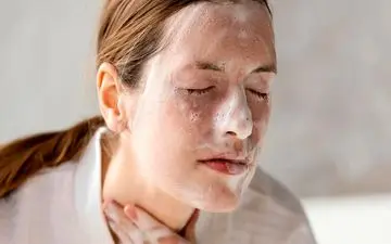 باورهای غلط درباره شستن صورت: چندبار در روز باید صورت را شست؟