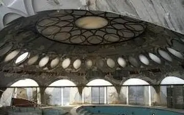 معماری عجیب، زیبا و خارق العاده کاخ مروارید |کاخ مروارید شمس پهلوی در 56 سال پیش
