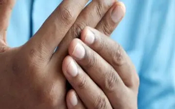 چربی خون با درد مفاصل ارتباط دارد؟

