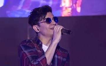 خوانندگی آقای خواننده در دوران کودکی