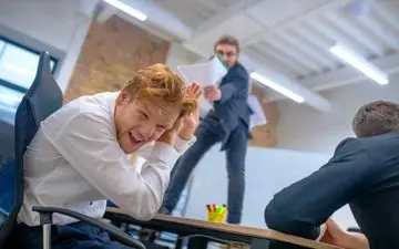 دلیل زود و زیاد عصبانی شدن + راه حل خانگی 