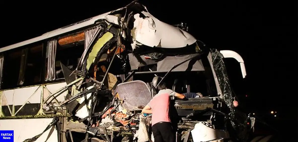 تصادف کامیون و اتوبوس در سمنان 35 مصدوم برجای گذاشت