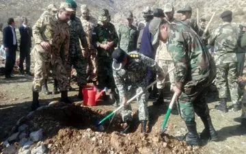 رویداد بزرگ نهالکاری همگانی برای ایرانی سرسبز در منطقه حفاظت شده چالابه شهرستان کرمانشاه(به روایت تصویر)