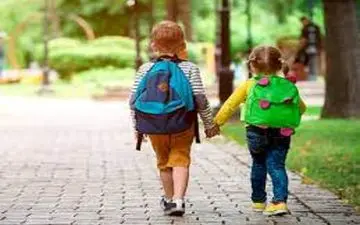 
با اضطراب کودک زمان رفتن به مهد چکار کنیم؟