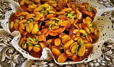 خودت با این دستور سوهان عسلی بادومی درست کن!