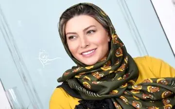 عکس گرفتن با فریبا نادری برای مردان ایرانی ممنوع شد | وحشت عجیب از فریبا نادری!