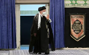 برگزاری مراسم عزاداری شب تاسوعای حسینی با حضور رهبر انقلاب