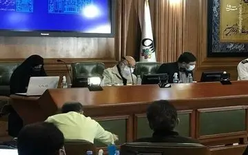 لغو قرارداد دختر عضو شورا به دلیل نوع استخدام 