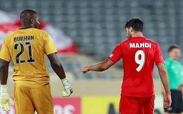 مهدی طارمی: در پرسپولیس می‌مانم و قهرمان آسیا می‌شوم