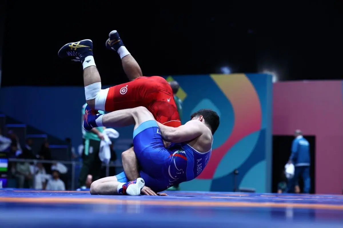 قهرمان جهان تسلیم نابغه کشتی ایران شد