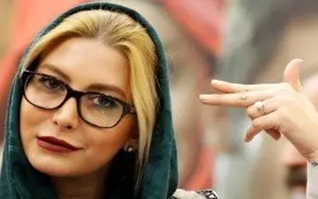 سلفی تو ماشینی فریبا نادری (عکس)