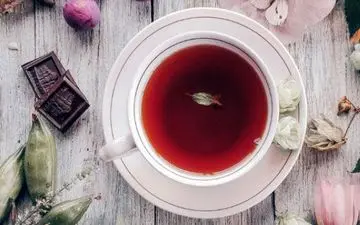 فواید فوق العاده نوشیدن چای سیاه در طول روز