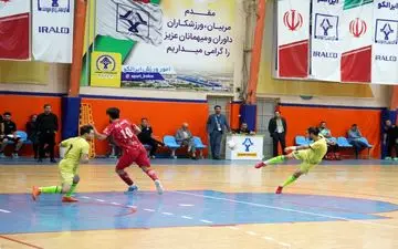 لیگ برتر فوتسال | گزارش تصویری دیدار آلومینیوم اراک و سفیر گفتمان تهران