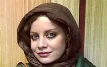 مانتوی عجیب و غریب بازیگر زن مشهور+عکس