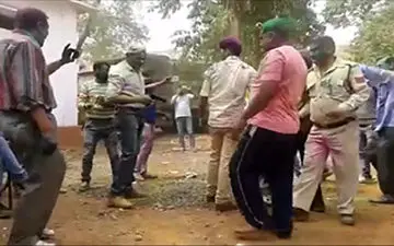 وقتی جشن به عزا تبدیل شد / شلیک مامور پلیس به خودش + فیلم