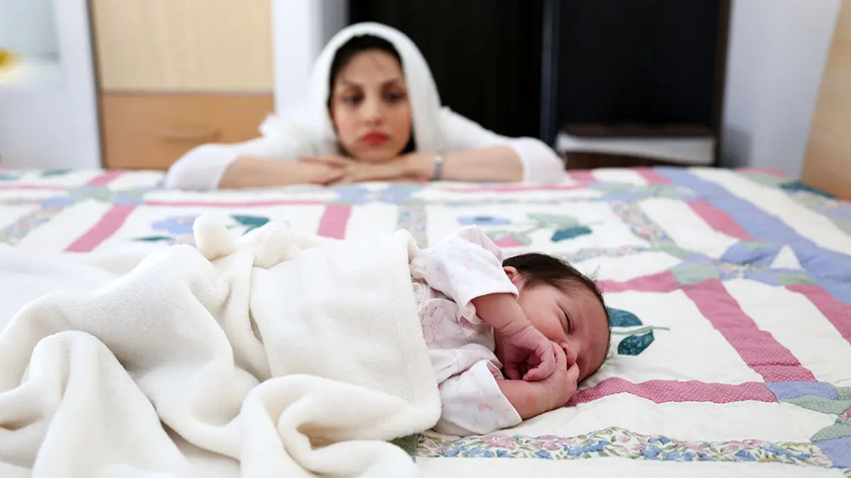 بعد از زایمان اگر این علائم را دارید به پزشک مراجعه کنید