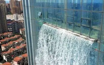  متفاوت ترین آبشاری که تا به حال دیده‌اید+فیلم