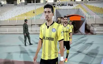 مدافع پارس جنوبی: خیلی خوشحالیم که سرنوشت قهرمانی به هفته آخر کشیده شد