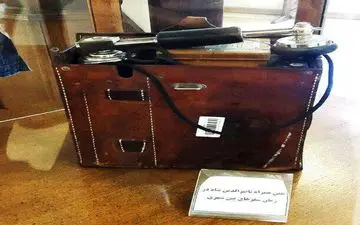 تلفن همراه ناصرالدین شاه(عکس)