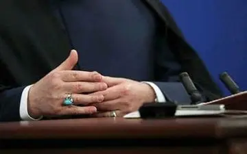  عامل لرزش دست روحانی فیزیکی است یا روحی روانی؟