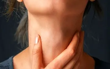 عملکرد نادرست تیروئید با چه نشانه هایی همراه است؟

